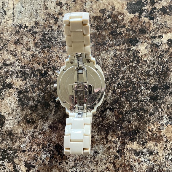 Michaels Kors White Watch with Crystals - Picture 3 of 6